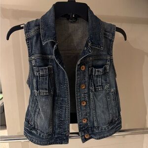 Express Denim Vest in Light Blue